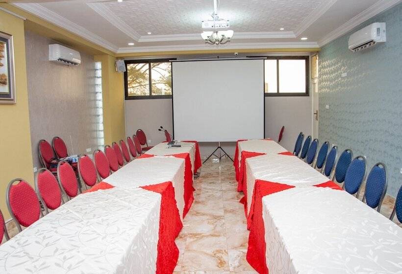 هتل Greenlodge Flambeau