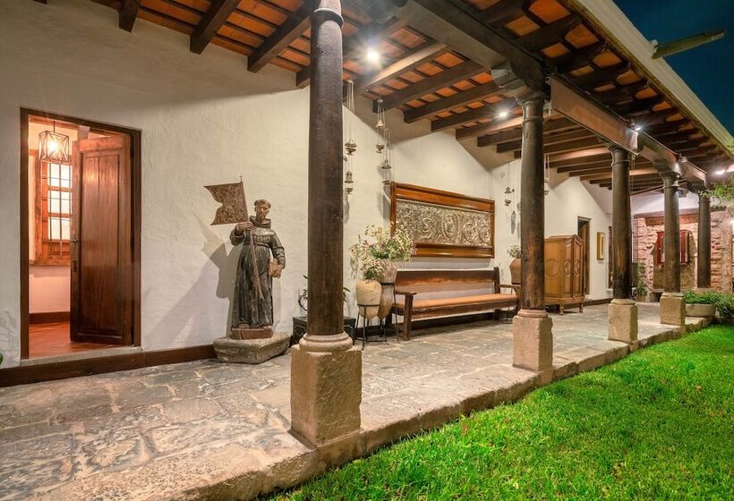 هتل Las Cruces Boutique