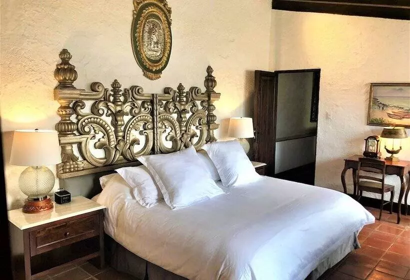 هتل Las Cruces Boutique