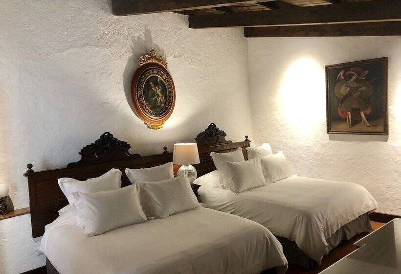 هتل Las Cruces Boutique