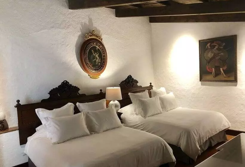 هتل Las Cruces Boutique