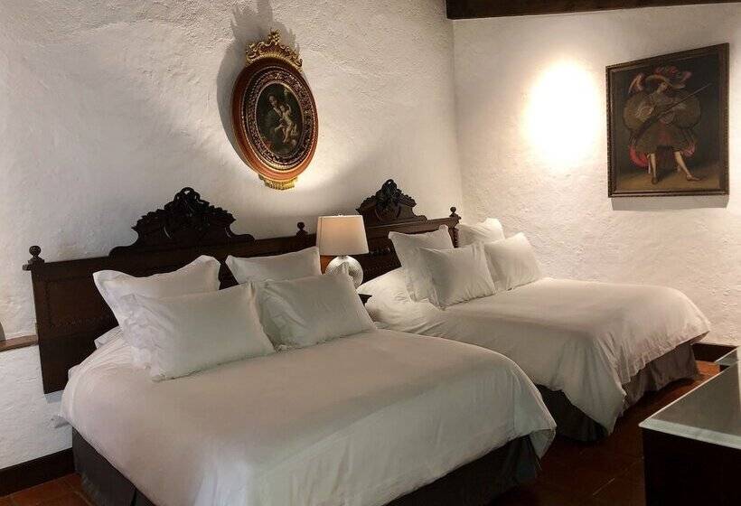 هتل Las Cruces Boutique