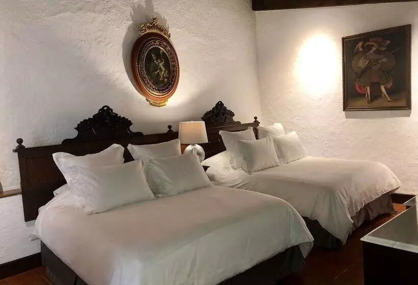 هتل Las Cruces Boutique