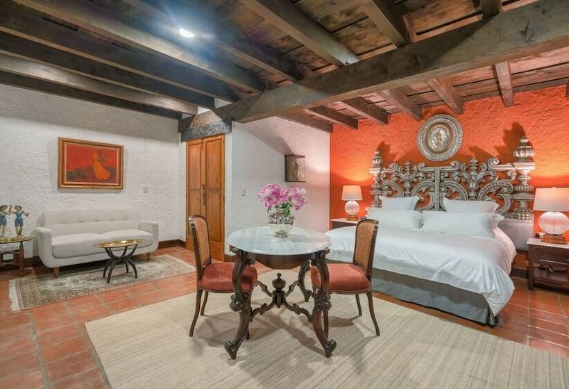 هتل Las Cruces Boutique