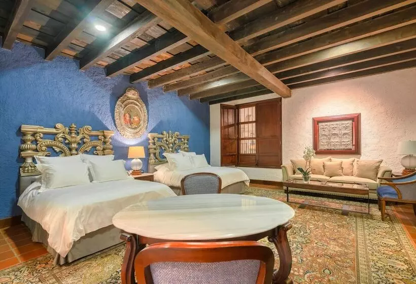 هتل Las Cruces Boutique