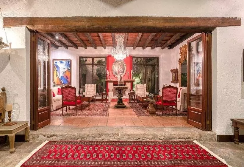 هتل Las Cruces Boutique