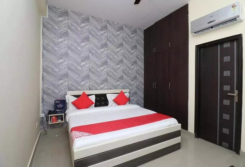 Hotelli Oyo 22698 Delight Residency