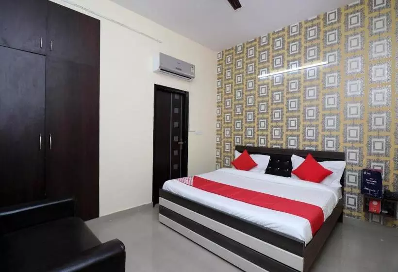 Hotelli Oyo 22698 Delight Residency