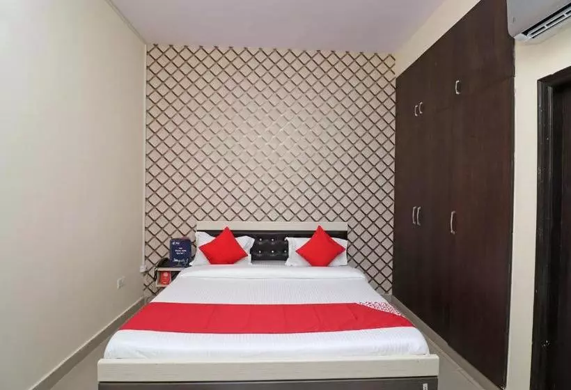 Hotelli Oyo 22698 Delight Residency