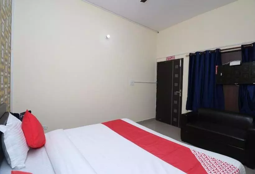 Hotelli Oyo 22698 Delight Residency
