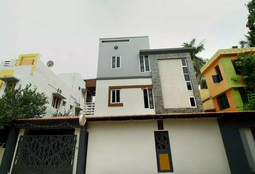 ホテル Shri Sai Homestay