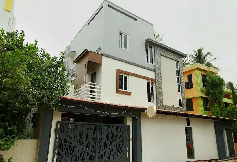 ホテル Shri Sai Homestay