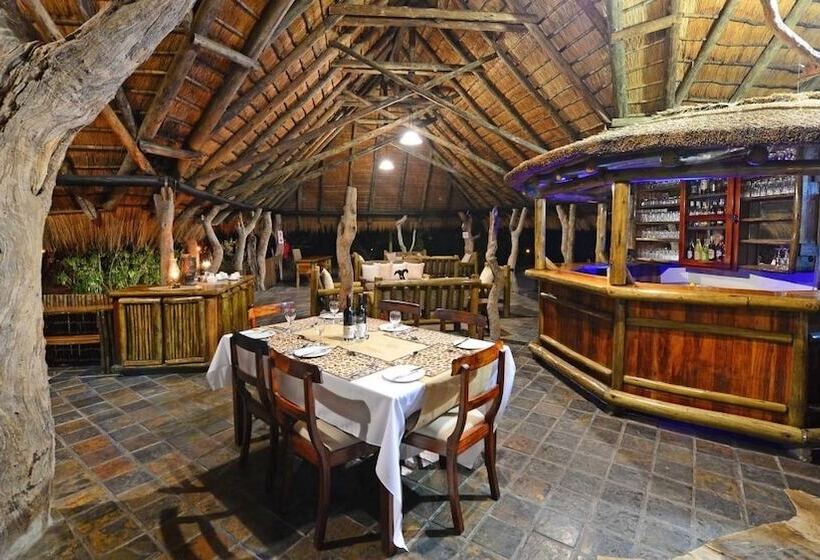 בית מלון כפרי Tangala Safari Camp