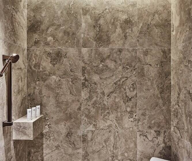 هتل The St. Regis Hong Kong