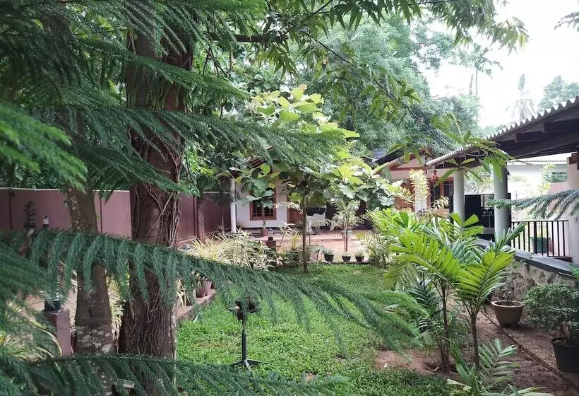 Majatalo Max Safari Villa