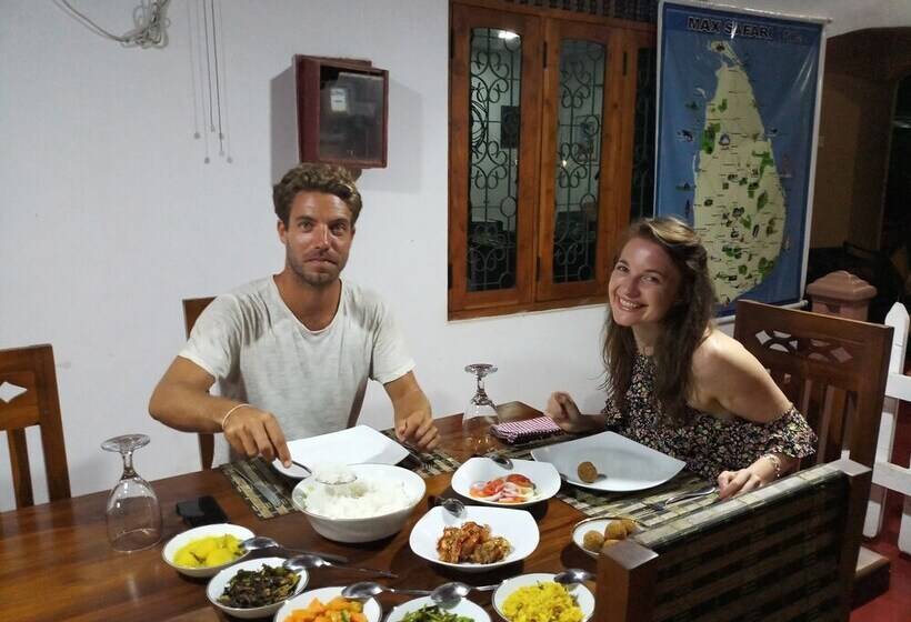 Pensiune Max Safari Villa