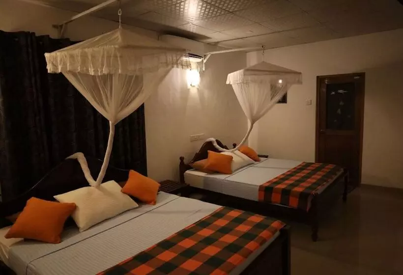 Majatalo Max Safari Villa