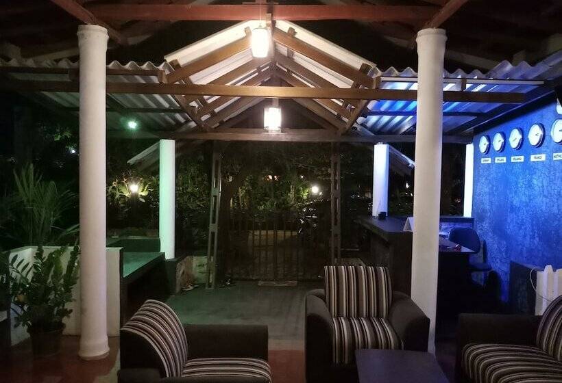 Pensiune Max Safari Villa