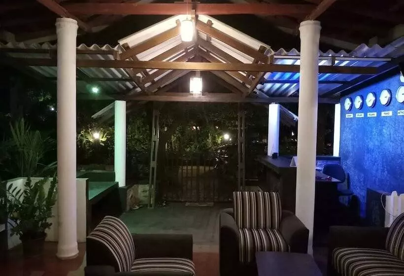 Majatalo Max Safari Villa