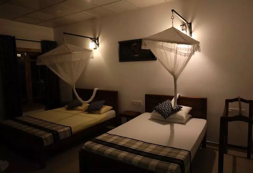 Majatalo Max Safari Villa