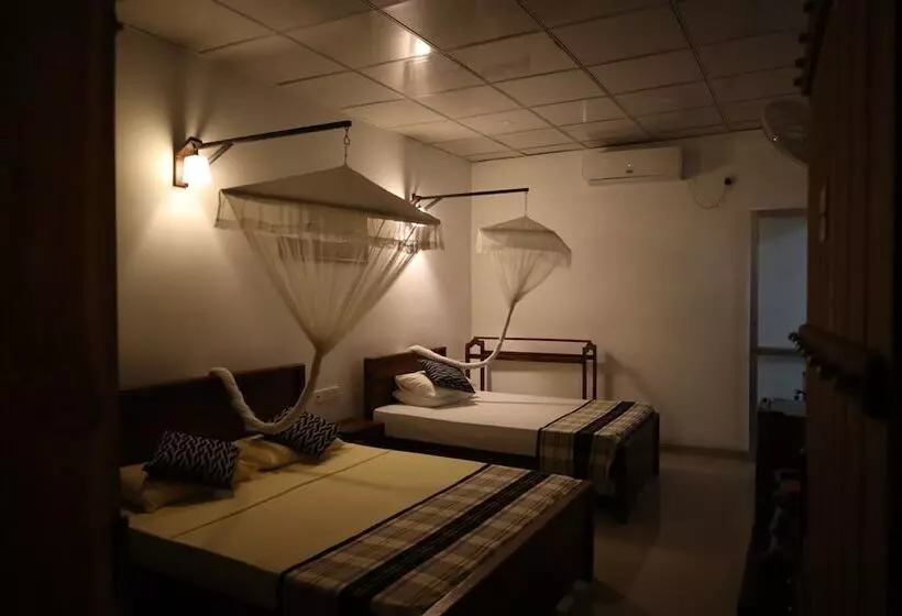 Majatalo Max Safari Villa