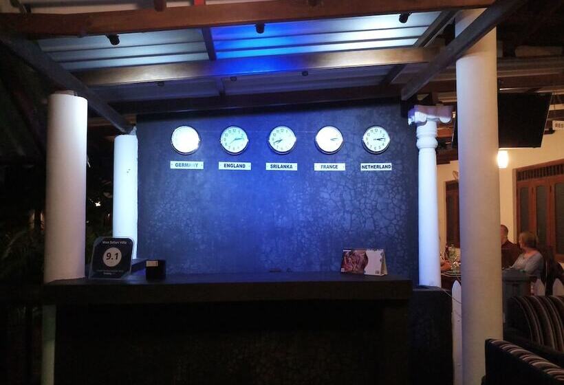 Pensiune Max Safari Villa