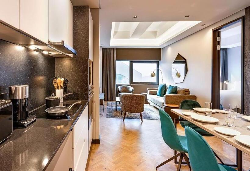 The Onyx Apartment Hotel By Newmark