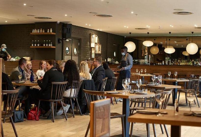 The Onyx Apartment Hotel By Newmark