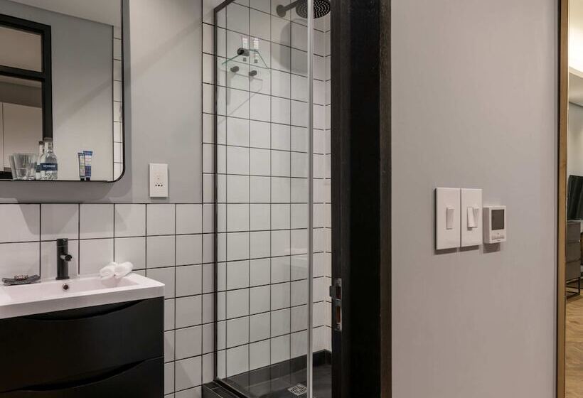 The Onyx Apartment Hotel By Newmark