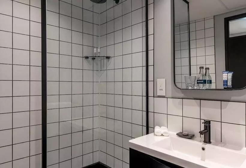 The Onyx Apartment Hotel By Newmark