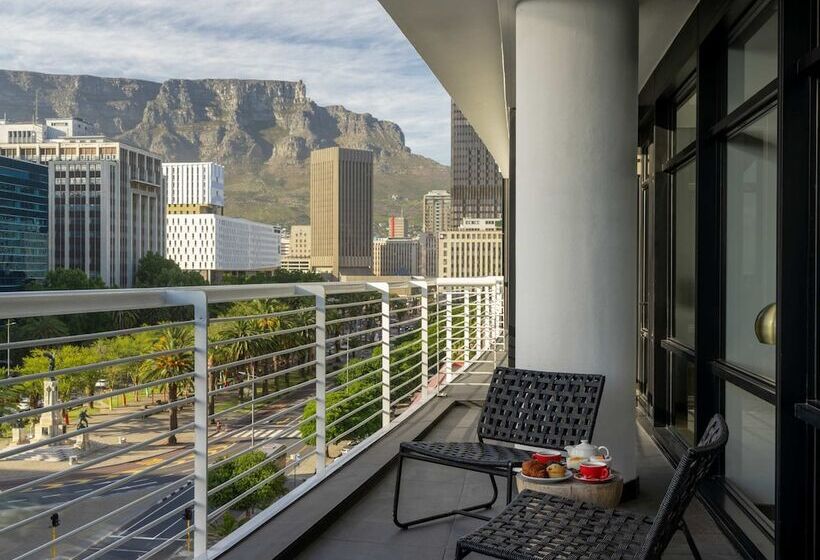 The Onyx Apartment Hotel By Newmark