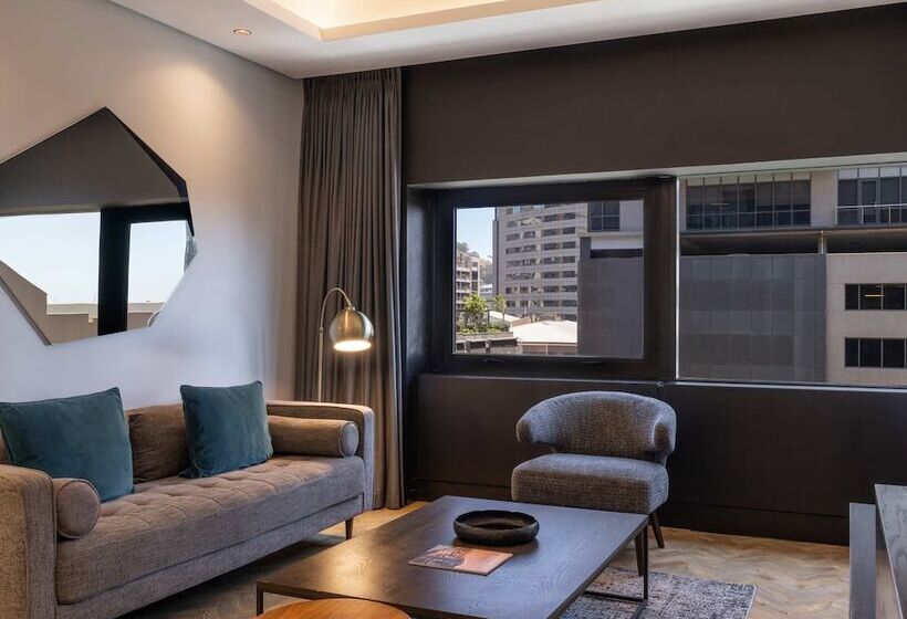 The Onyx Apartment Hotel By Newmark