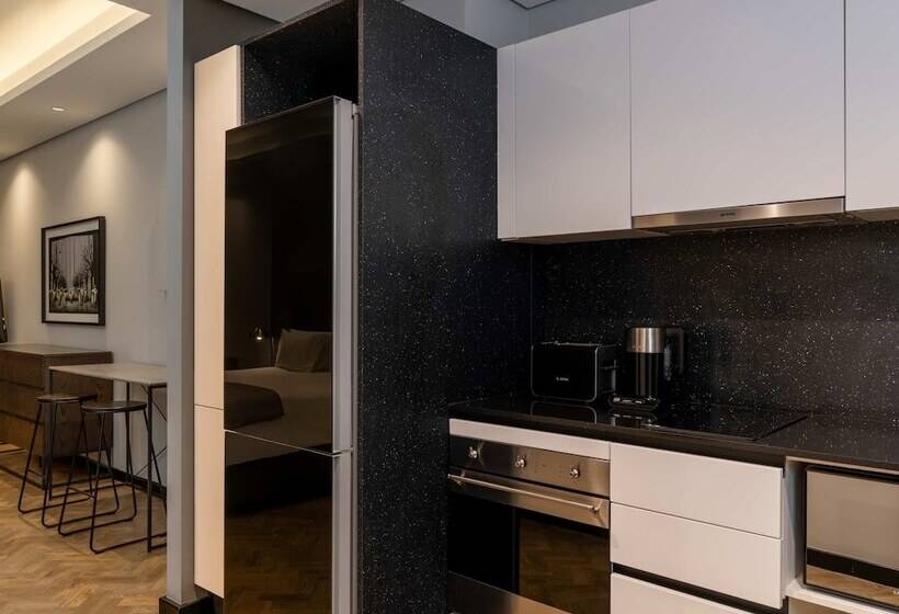 The Onyx Apartment Hotel By Newmark