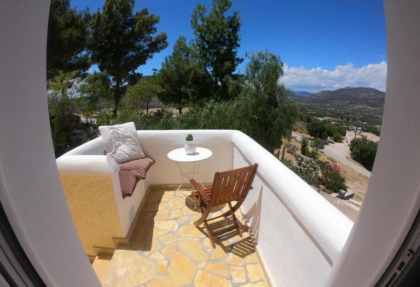 Treehouse Holiday Homes