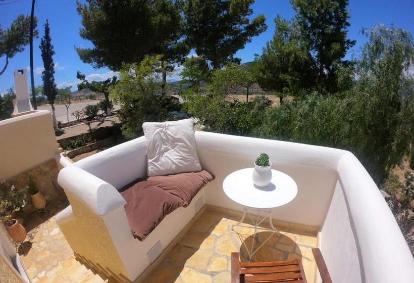 Treehouse Holiday Homes