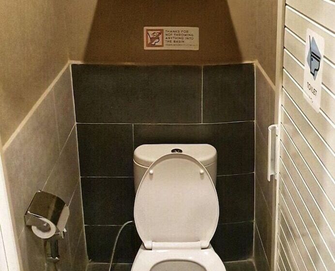 Retkeilymaja Tokyo Cubo