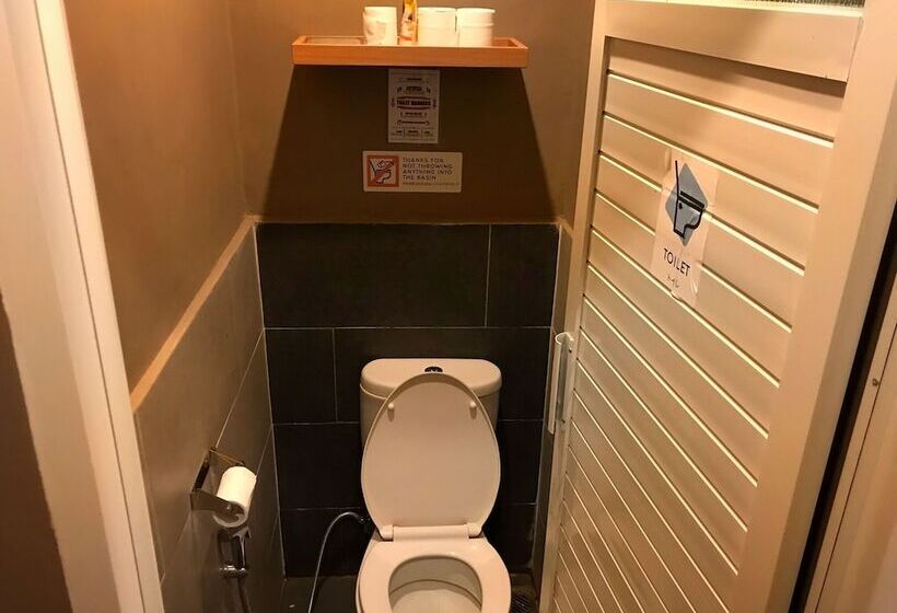 Retkeilymaja Tokyo Cubo