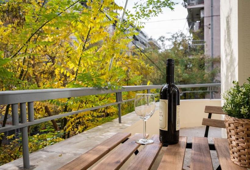 Alekos Apartments 2 Netflix, Self Check In