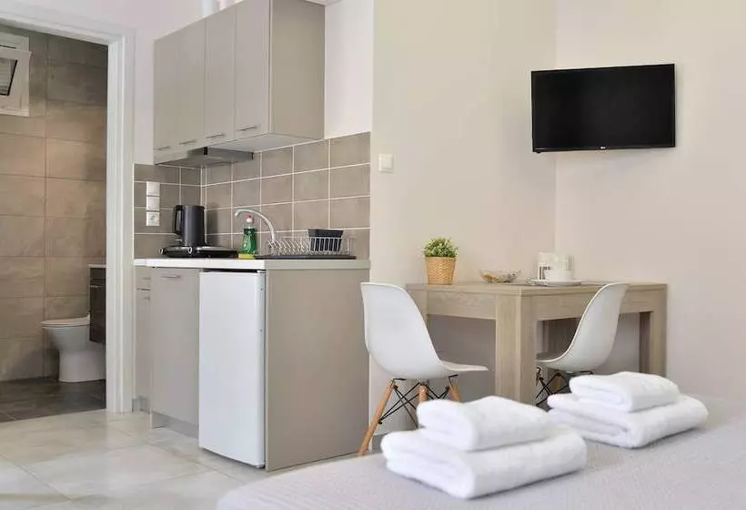 Alekos Apartments 2 Netflix, Self Check In
