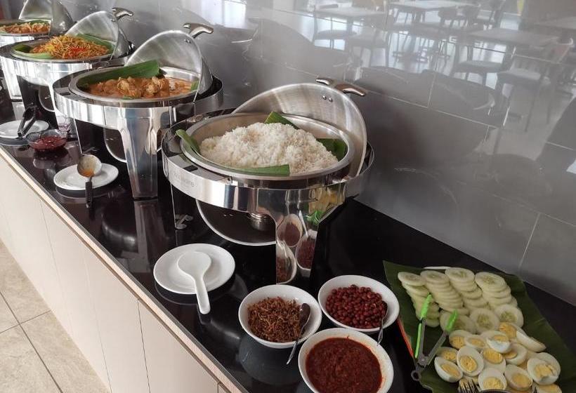 Az Hotel & Serviced Apartments