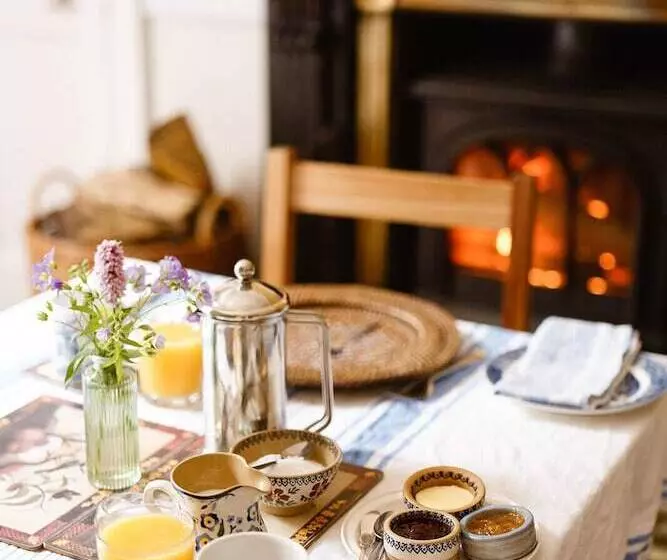 Aamiaismajoitus (B&B) Clonalis House Historic Guest House