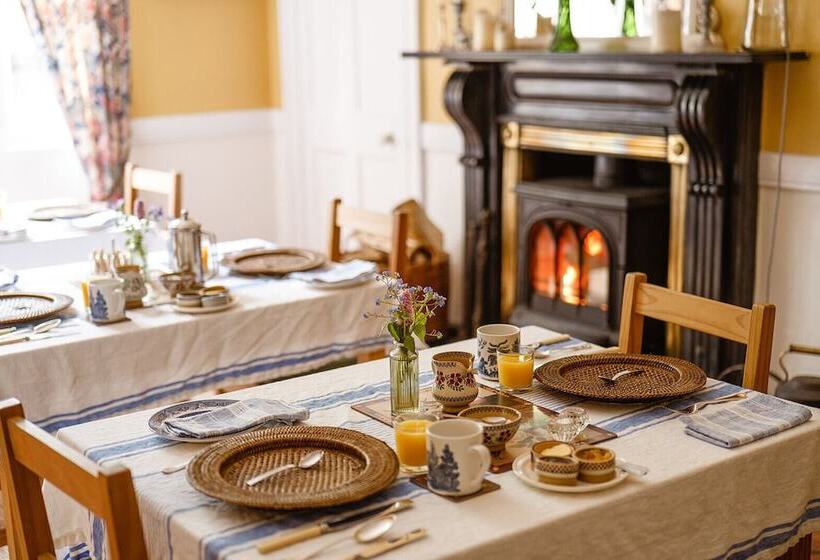 Bed & Breakfast Clonalis House Historic Guest House