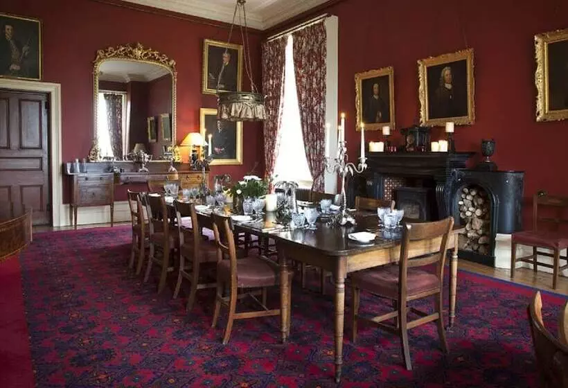 Aamiaismajoitus (B&B) Clonalis House Historic Guest House
