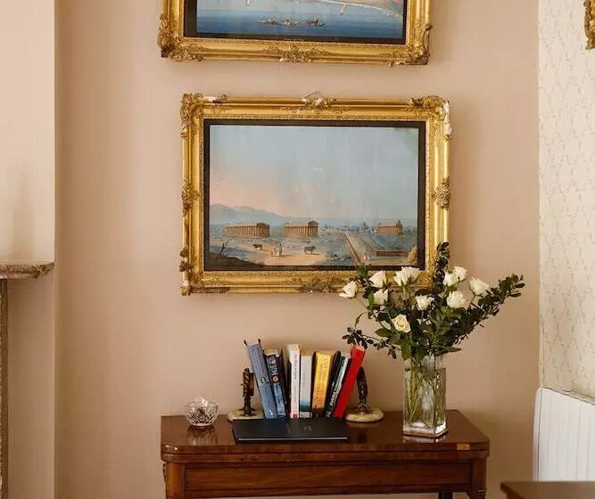 Aamiaismajoitus (B&B) Clonalis House Historic Guest House