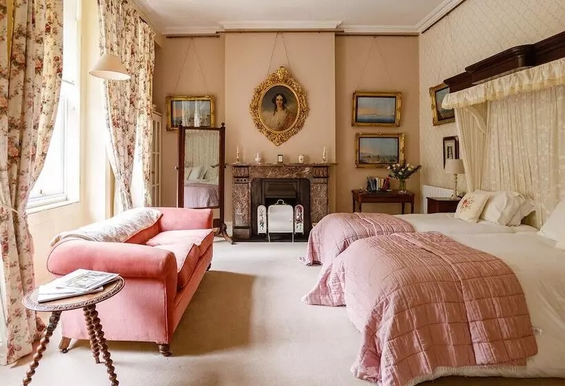 Aamiaismajoitus (B&B) Clonalis House Historic Guest House