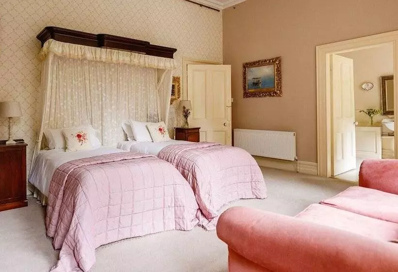Aamiaismajoitus (B&B) Clonalis House Historic Guest House