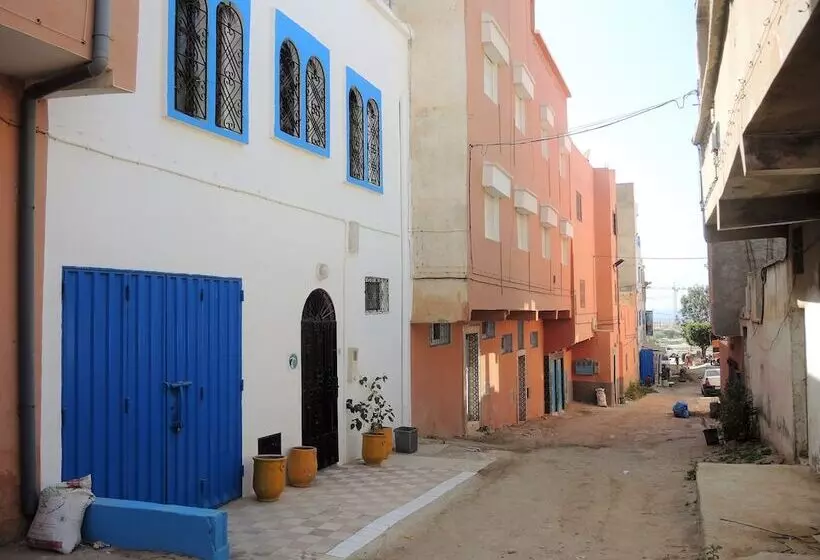 Crocro Surf Hostel