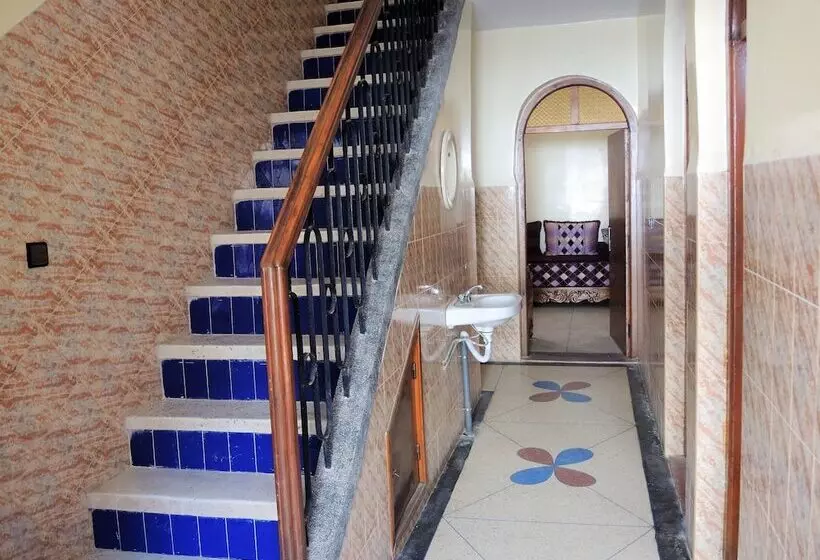 Crocro Surf Hostel