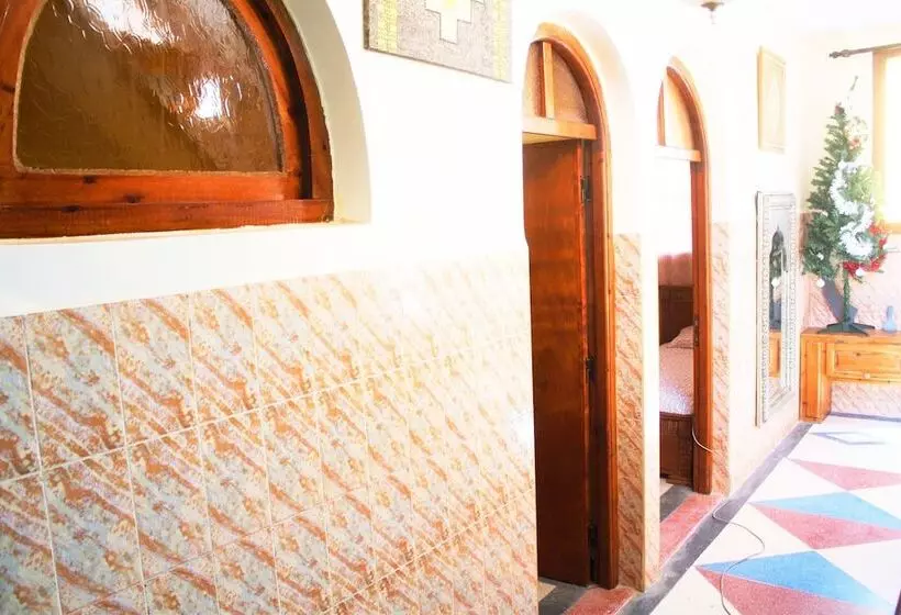 Crocro Surf Hostel