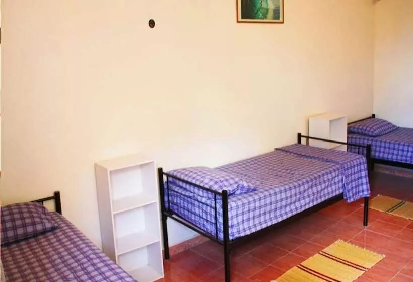 Crocro Surf Hostel